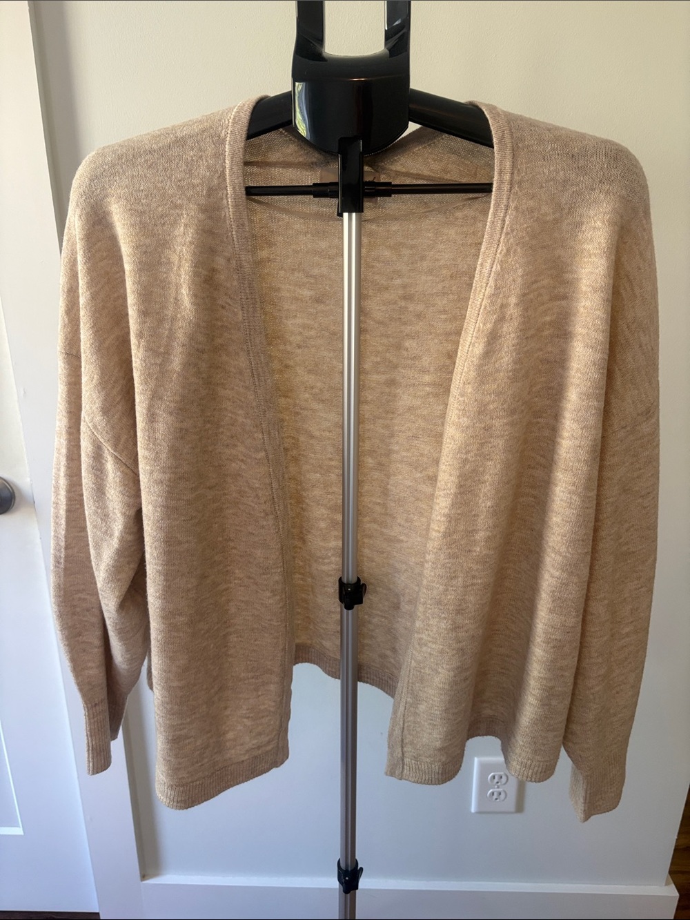Universal Threads Neutral Beige Open-Front Women's Sweater Cardigan